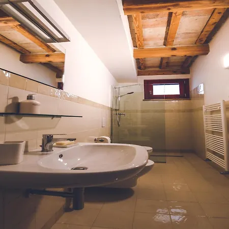 Loft In A Beautiful With Swimming Pool Villa Monsano