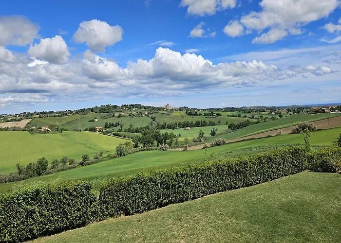 Villa Manor In Marche With Pool & Near Adriatic Beaches